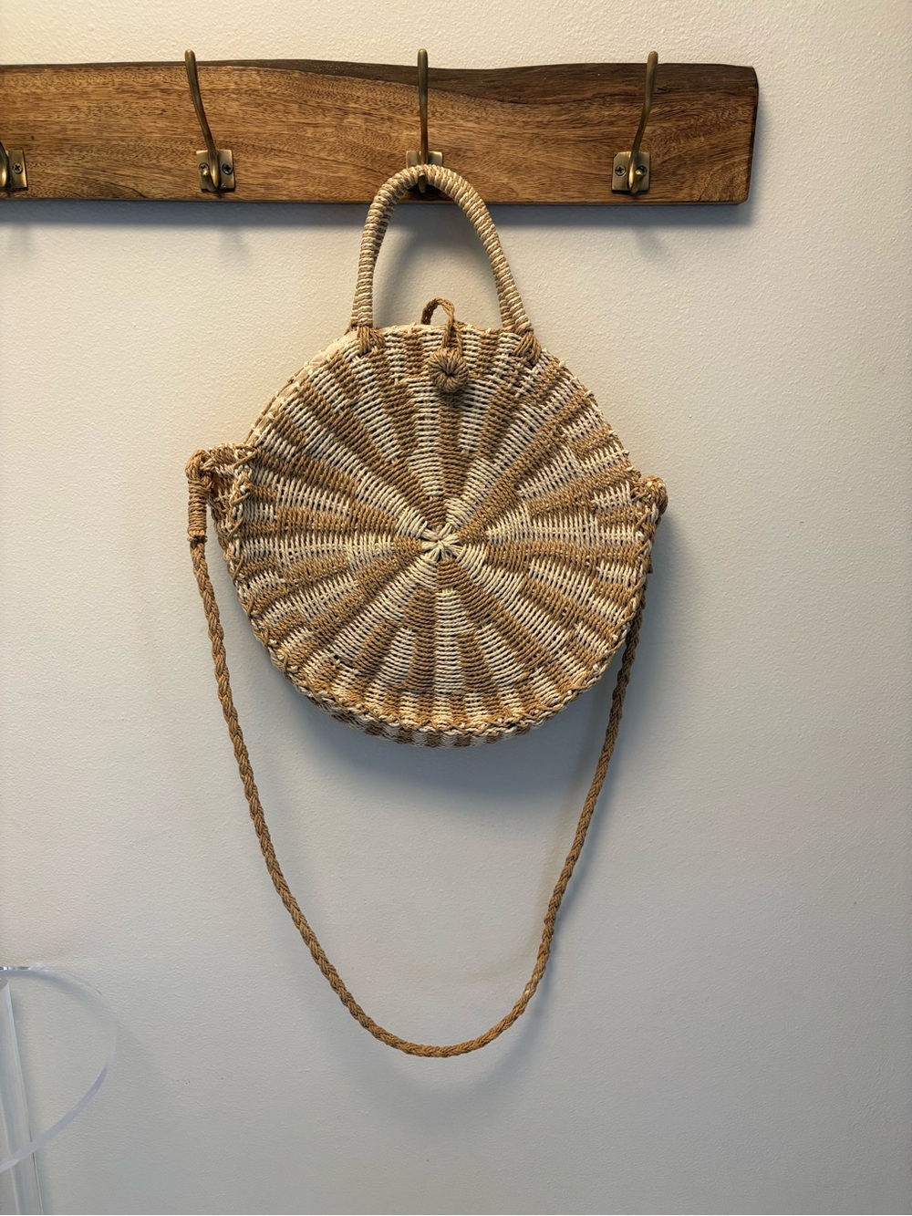 Billabong Sincerely Jules Woven Round Straw Tote Bag in Natural